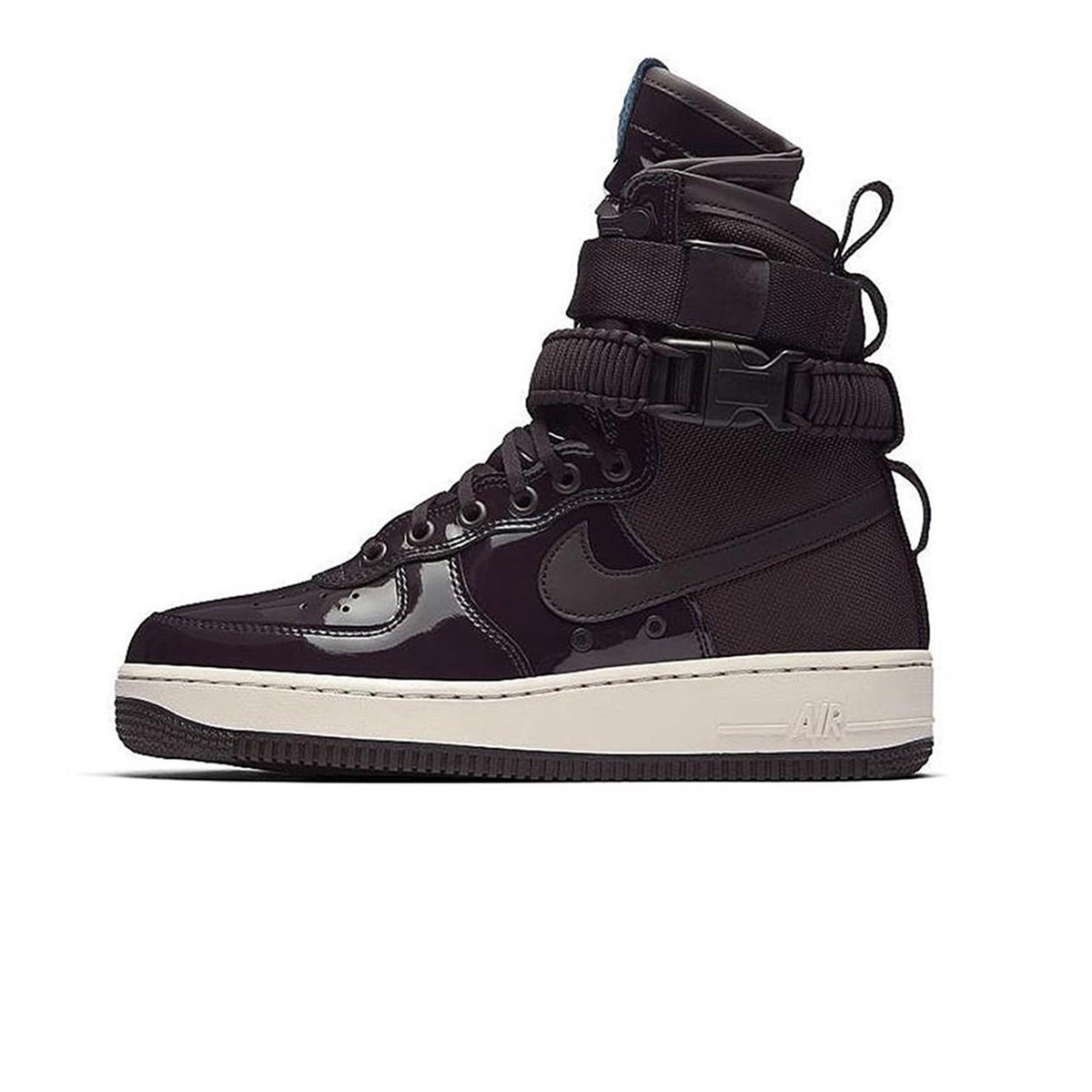 NIKE Patike W SF AF1 SE PRM AJ0963 600 Tike.rs