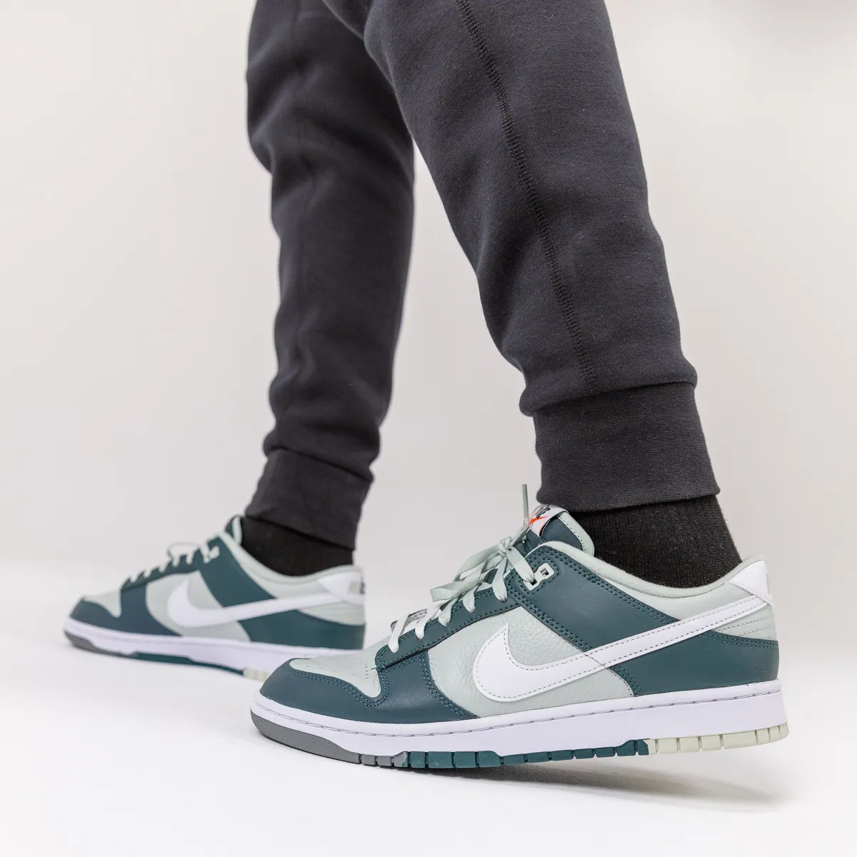 NIKE Patike NIKE DUNK LOW RETRO PRM RMX 