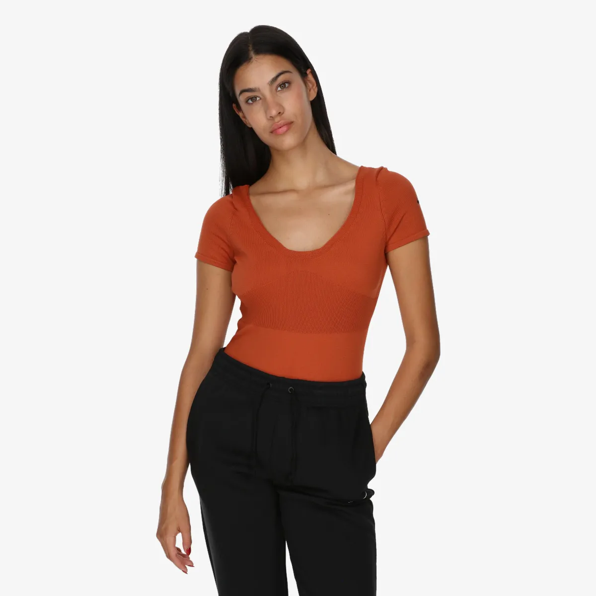 NIKE BODI W NSW NK CHLL KNT SWTR BDYST 