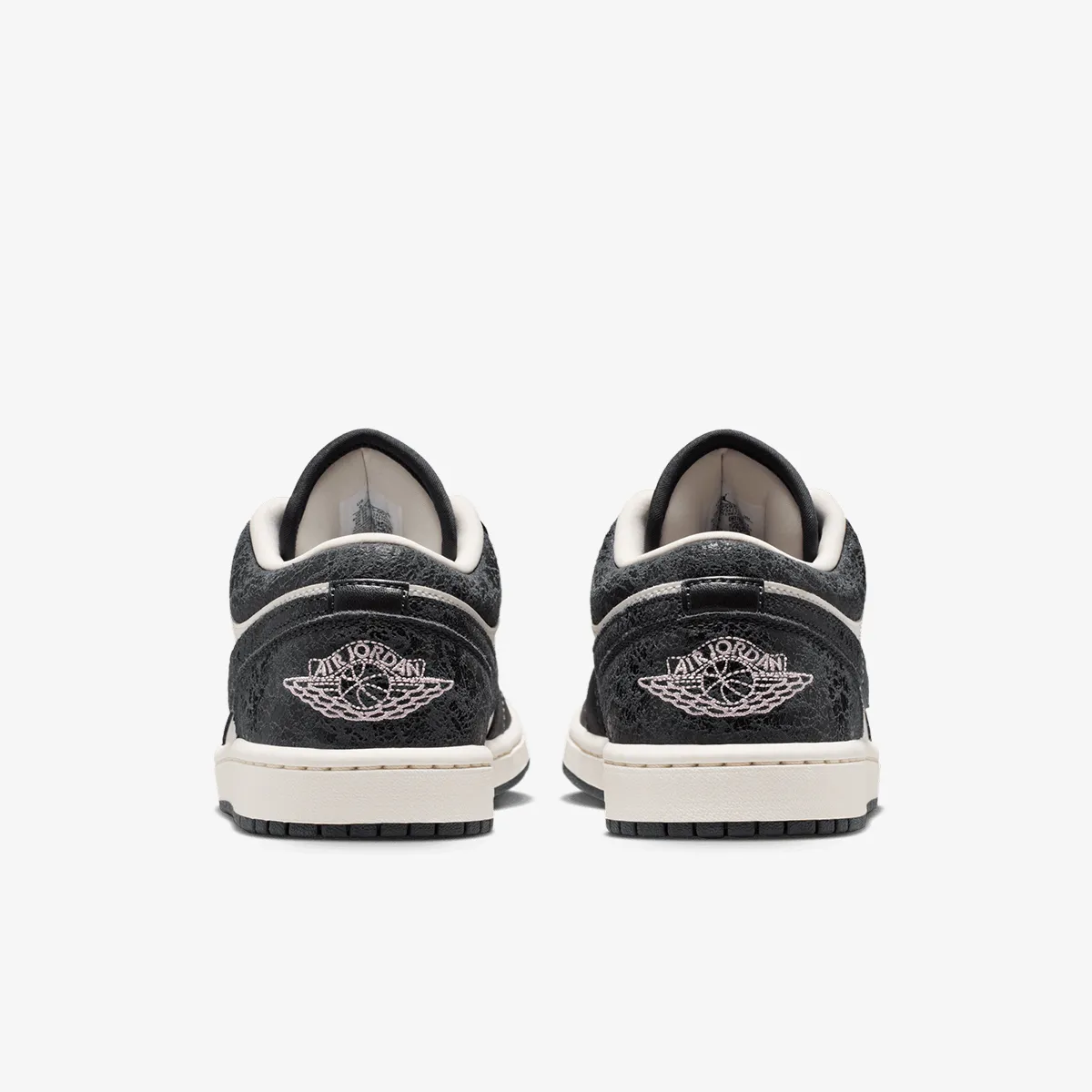 NIKE Patike WMNS AIR JORDAN 1 LOW SE V2