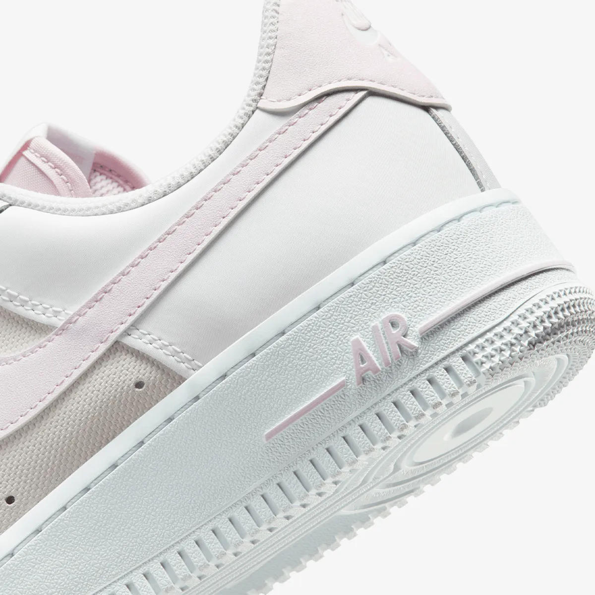NIKE Patike W AIR FORCE 1 '07 SE HRDWR