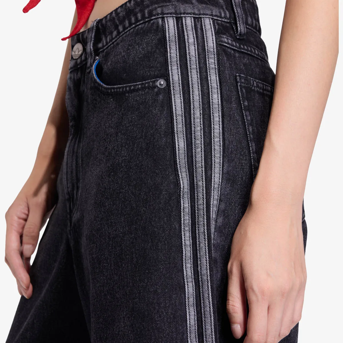 ADIDAS Šorc Firebird