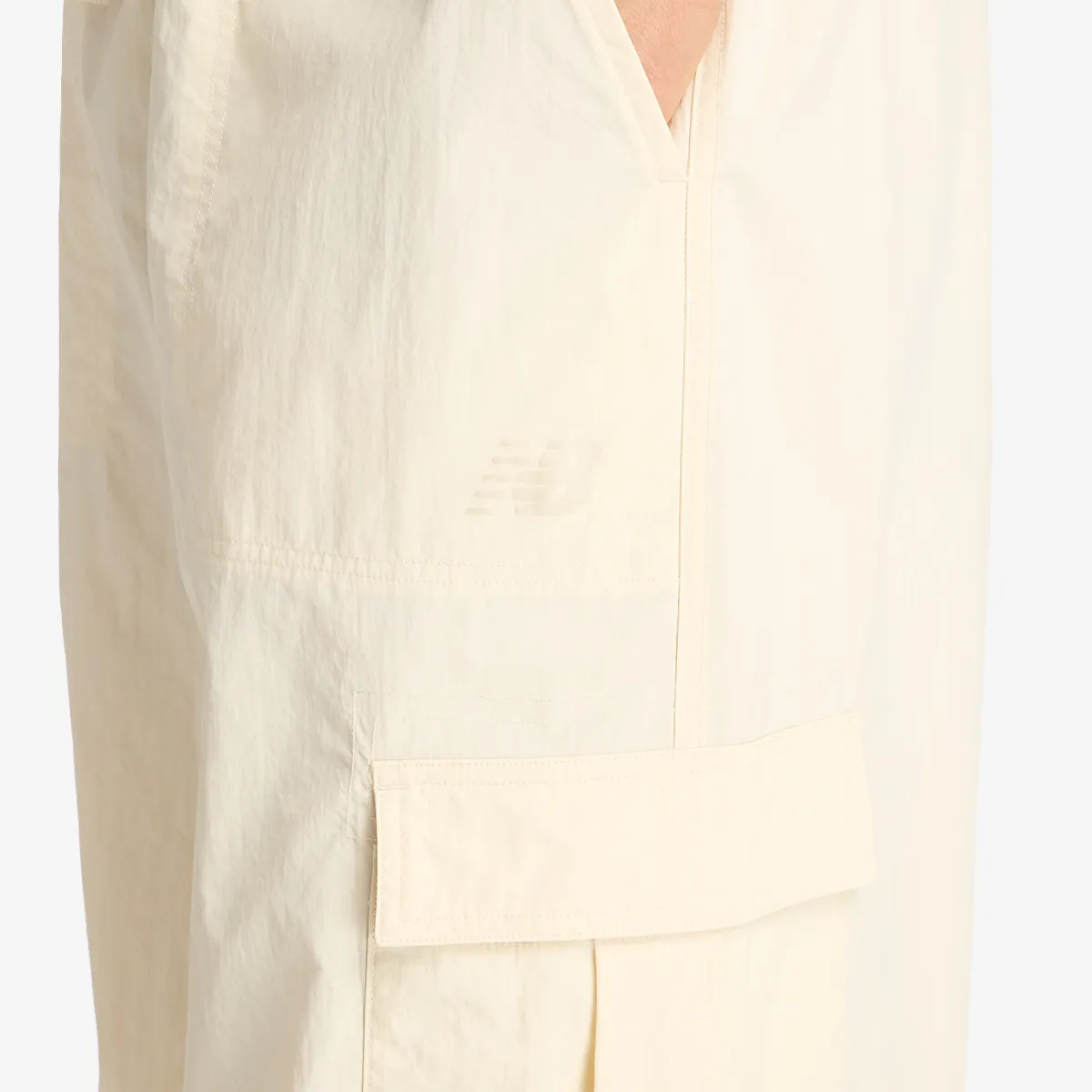 NEW BALANCE Pantalone Woven Cargo