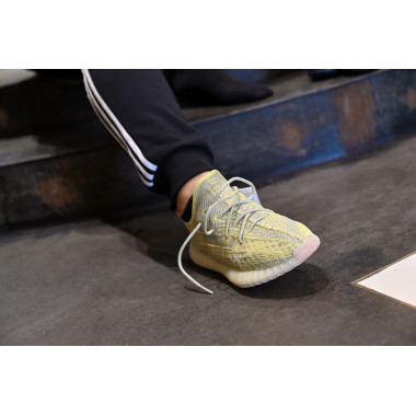 Yeezy tike cheap