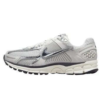 NIKE Patike W NIKE ZOOM VOMERO 5 NA 